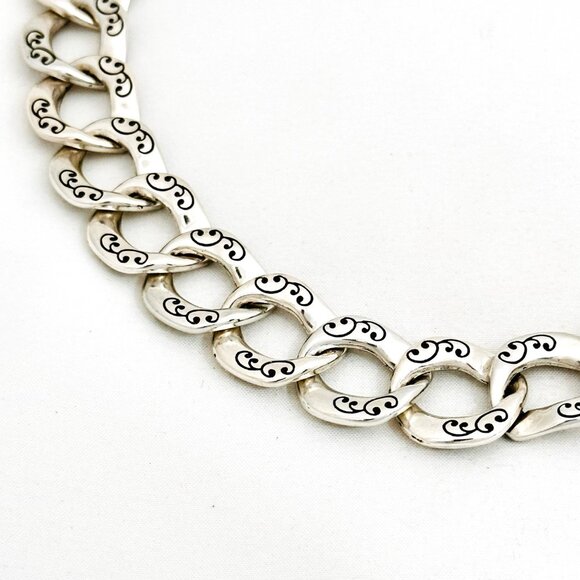 Vintage Brighton Silver Tone Interlocking Etched Scroll Necklace w/Heart Tin - Picture 5 of 10